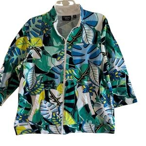 ONQUE CASUAL size XL , 3/4 sleeves, bright colors , zipper